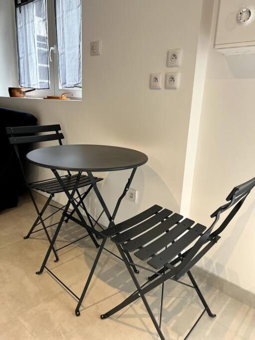 Appartement Duplex Avec Jardin อิงแกร์ไซม์ ภายนอก รูปภาพ